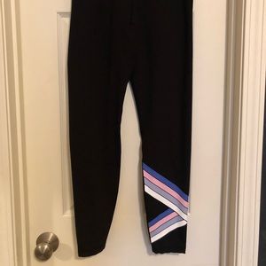 Black patterned legging